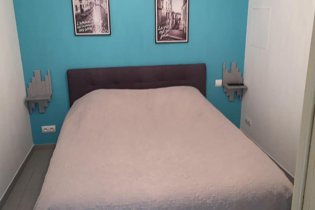 Gite Rdc 42M2 400 M Centre Ville 200 M Gare Tgv Parking Gratuit 250 Places Face Au Logement Arras Extérieur photo