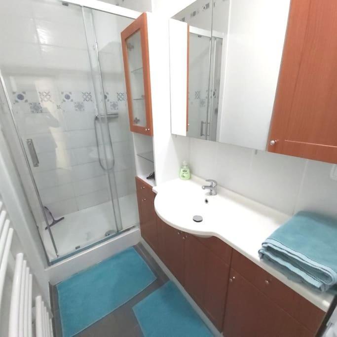 42M2 Au R D C Grand Parking 250 Gratuit Face Au Logement 400 M Centre-Ville Arras Extérieur photo